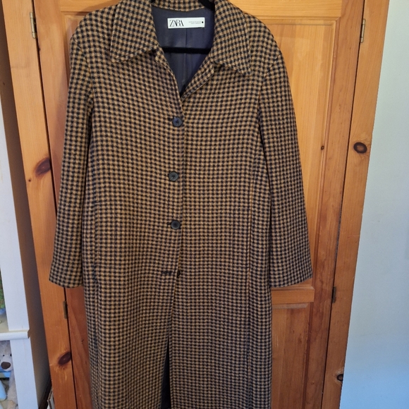 Zara Midi Coat. - Picture 3 of 3